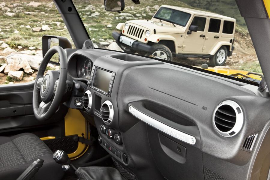 Jeep Wrangler Rubicon 2011 года  (фото 3 из 3)